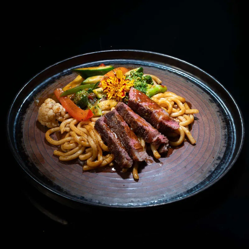 UDON MIT ENTRECOTE